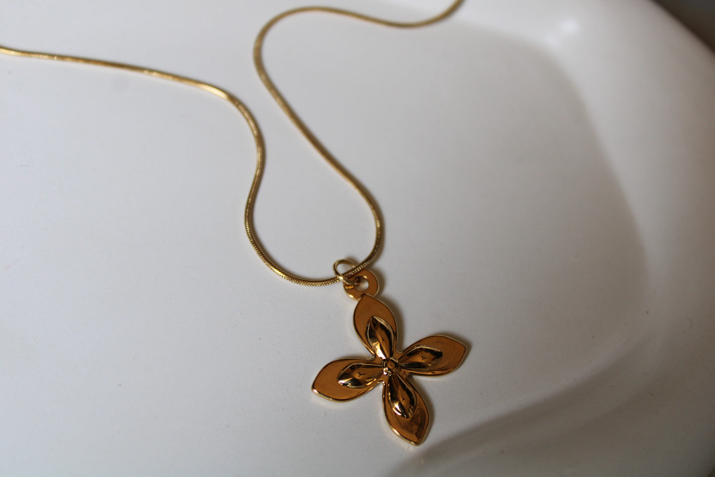 Leafy Affairs Stainless Steel Necklace