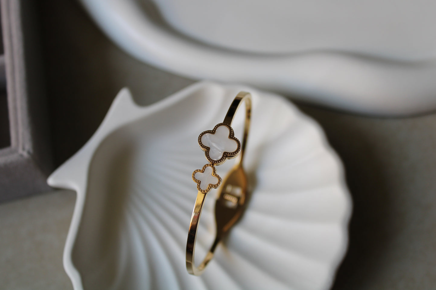 White Clover Stainless Steel Bracelet