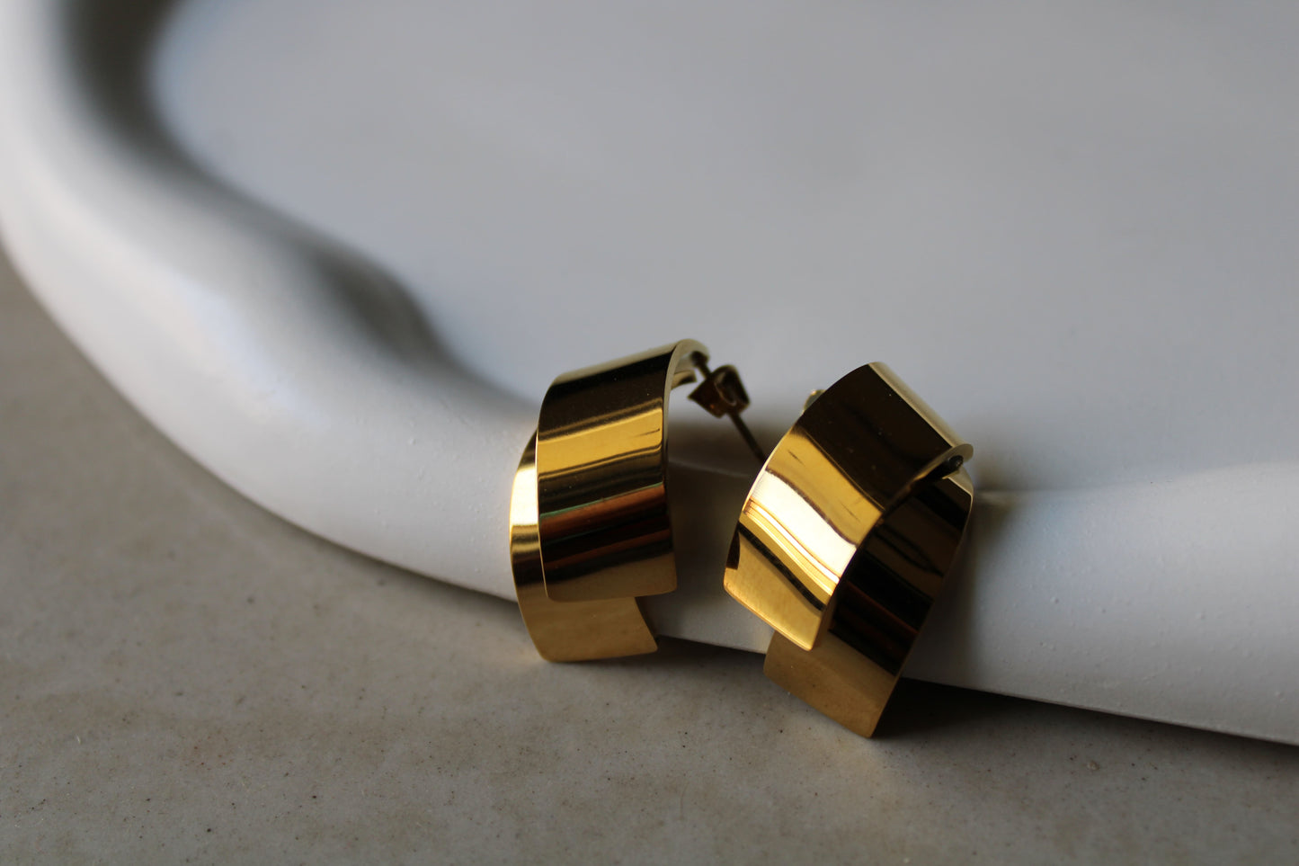 Golden Arc Stainless Steel Hoops