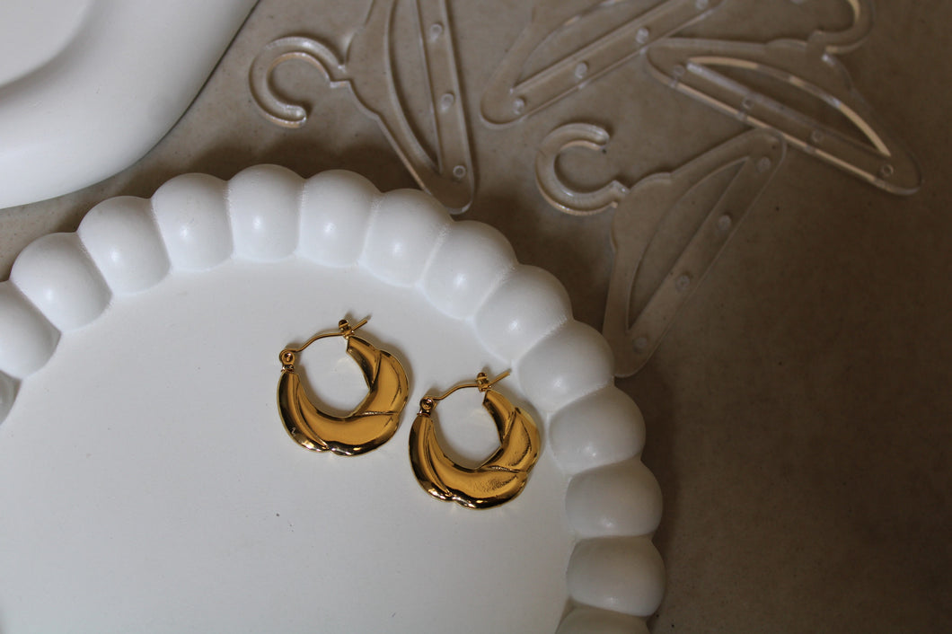 Lyra Stainless Steel Hoops