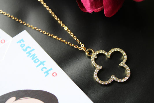 Glam Clover Necklace