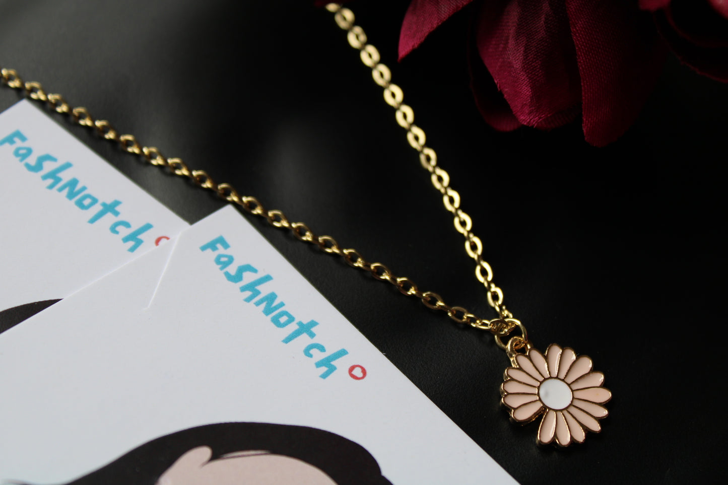 Minimal Daisy Necklace